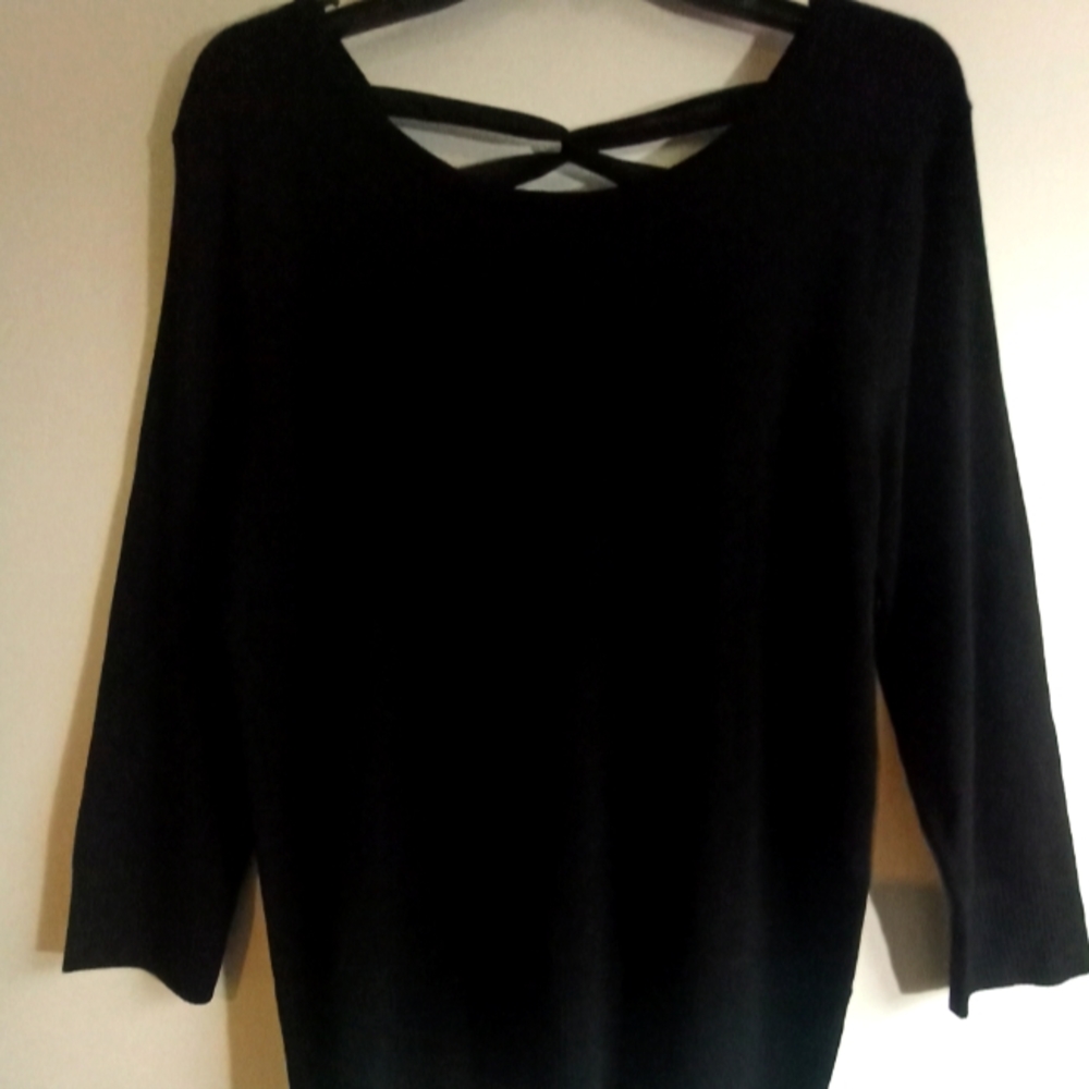 NWT Cable & Gauge Black Sweater (Lg)